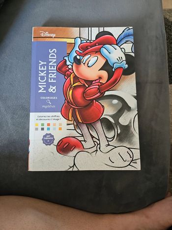 Coloriage mystère Mickey & Friends