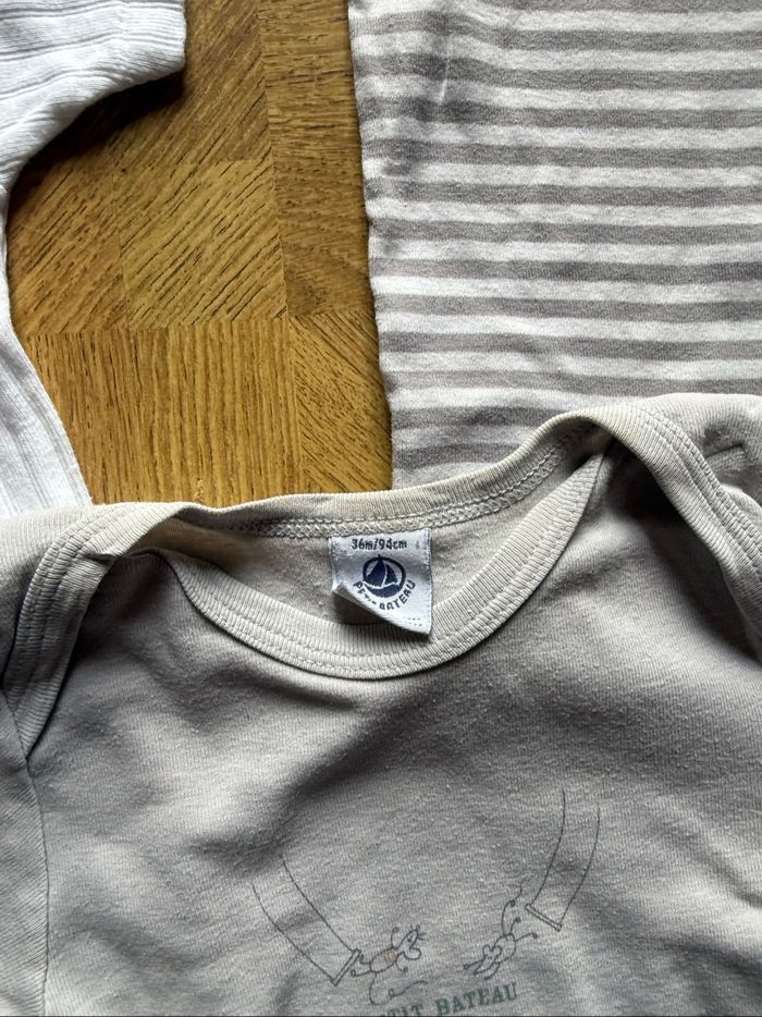 4 bodies 36 mois manches longues et 1 courte - photo numéro 2