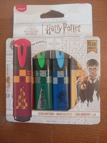Lot 4 surligneurs Harry Potter 