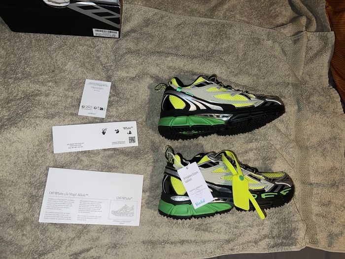 Baskets offWhite 2025 édition limitée rare - photo numéro 4