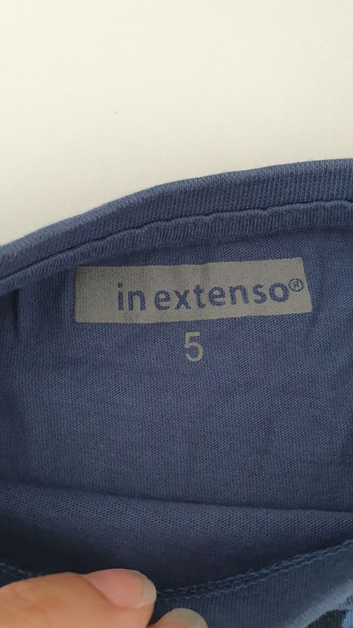 T shirt bleu en 5 ans - photo numéro 3