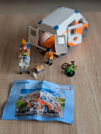 Playmobil 79049 Ambulance et secouristes
