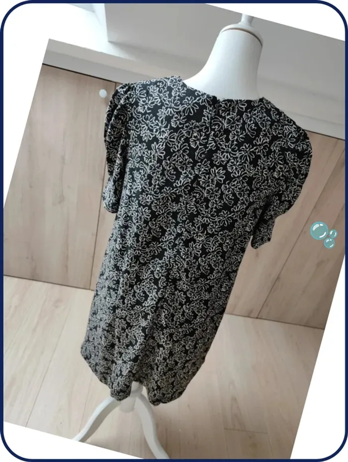 Robe fleurie - photo numéro 5