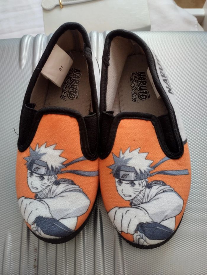 Pantoufles Naruto Taille 31