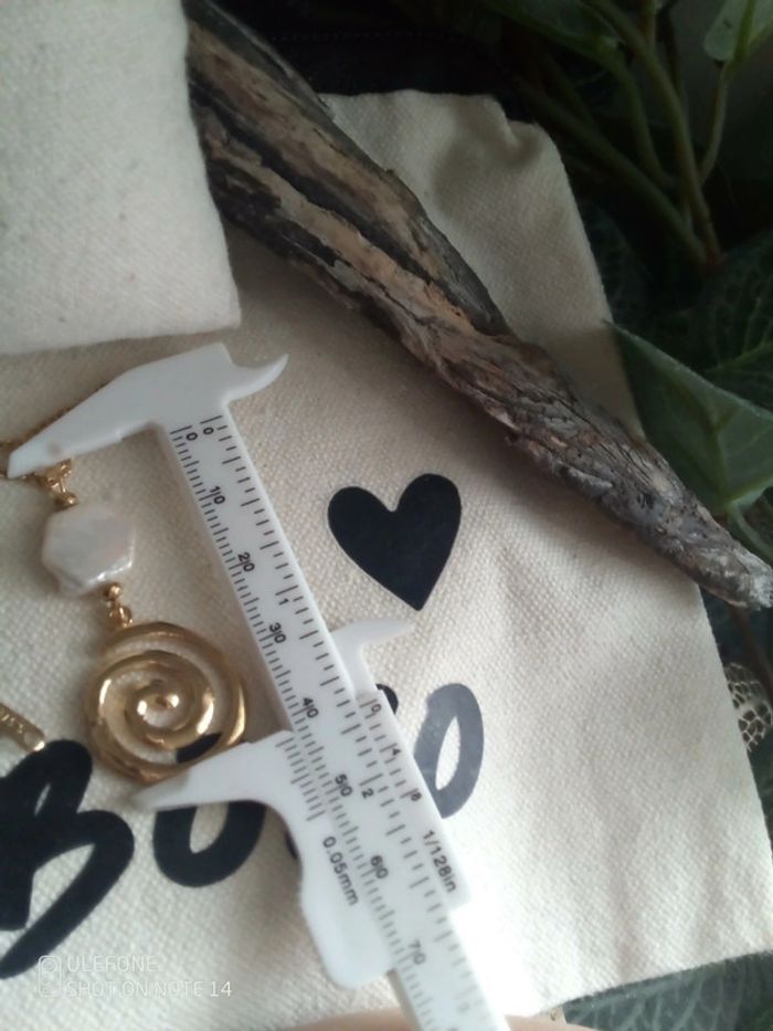 Collier perle de culture d'eau douce et spirale dorée - photo numéro 2