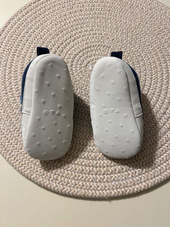Chaussure bébé - photo numéro 2