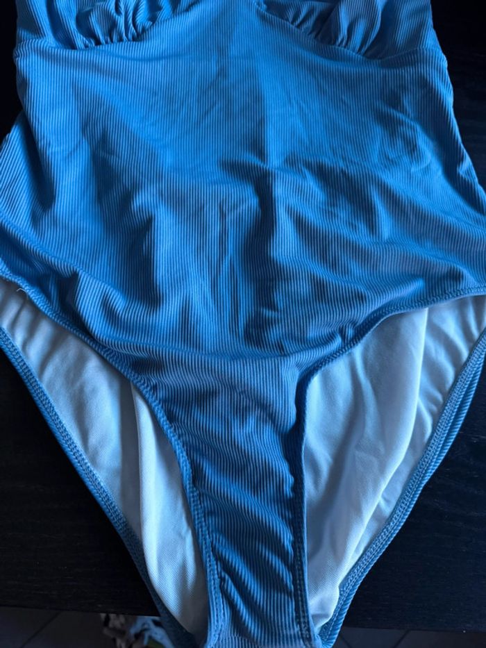 Maillot une pièce grande taille - photo numéro 2