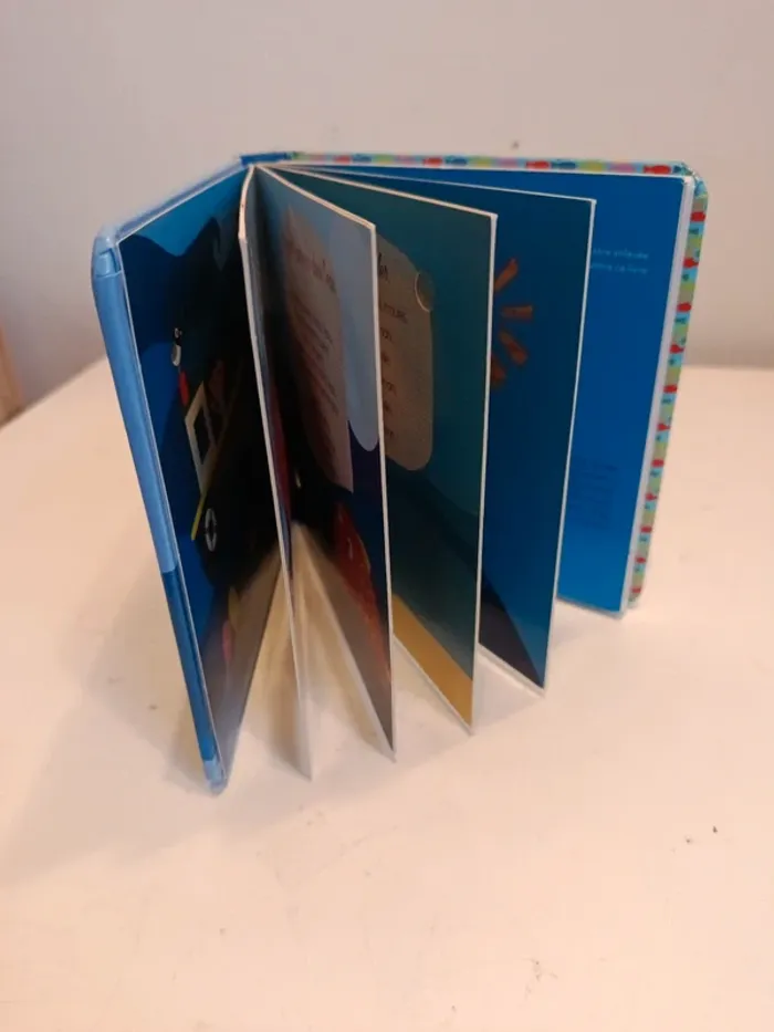 Livre sonore et a toucher mes plus belles comptines - photo numéro 11