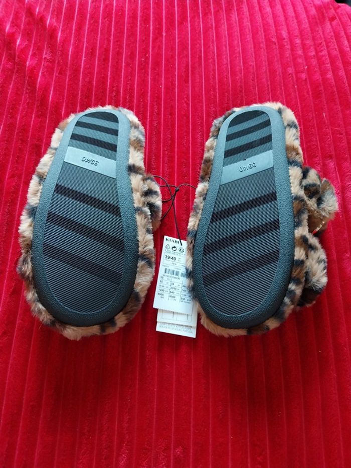 Tong léopard - photo numéro 2