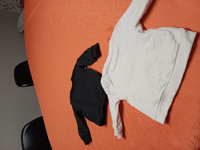4 sweats garçons Taille 3 mois - photo numéro 4