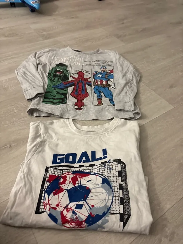 Lot de 2 hauts manches longues 5ans spiderman marvel avengers - photo numéro 2
