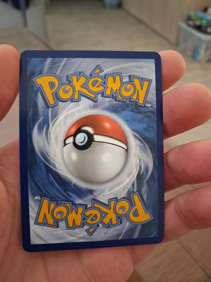 carte Pokémon Pondralugon Holographique 107/142 Couronne Stellaire - photo numéro 2