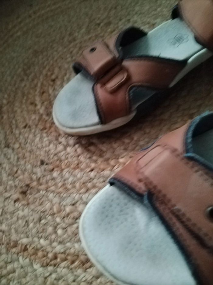 Sandalettes marron creeks super état a scratch taille 34 - photo numéro 3