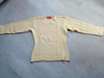 pull jaune col V Alain manoukian