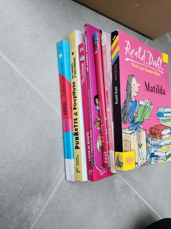Lot de 7 livres enfant 7/9ans