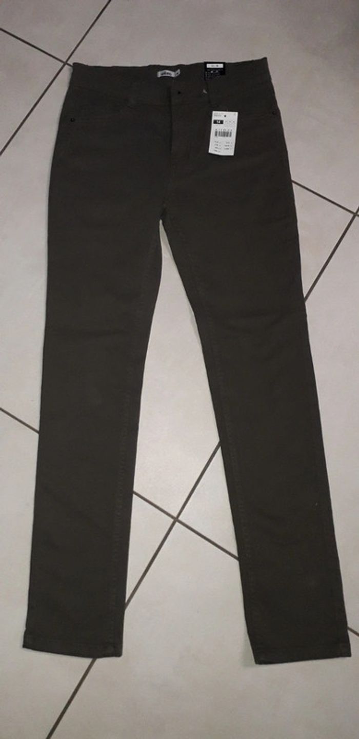 Pantalon slim jean kaki 14 ans neuf - photo numéro 3