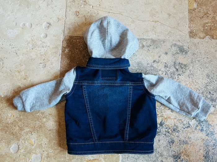 Veste bi-matière à capuche Levi's- bleu jean 6 mois - photo numéro 2