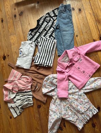 Lot vêtements  12 mois fille