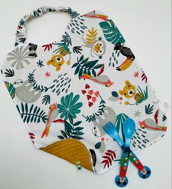 Bavoir élastique 36X30 animaux jungle 