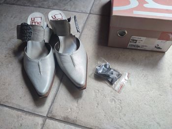Chaussures haron craie