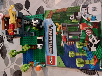  La garderie des pandas - LEGO  Minecraft  21158 