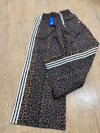 Pantalon Adidas Léopard Oversize 