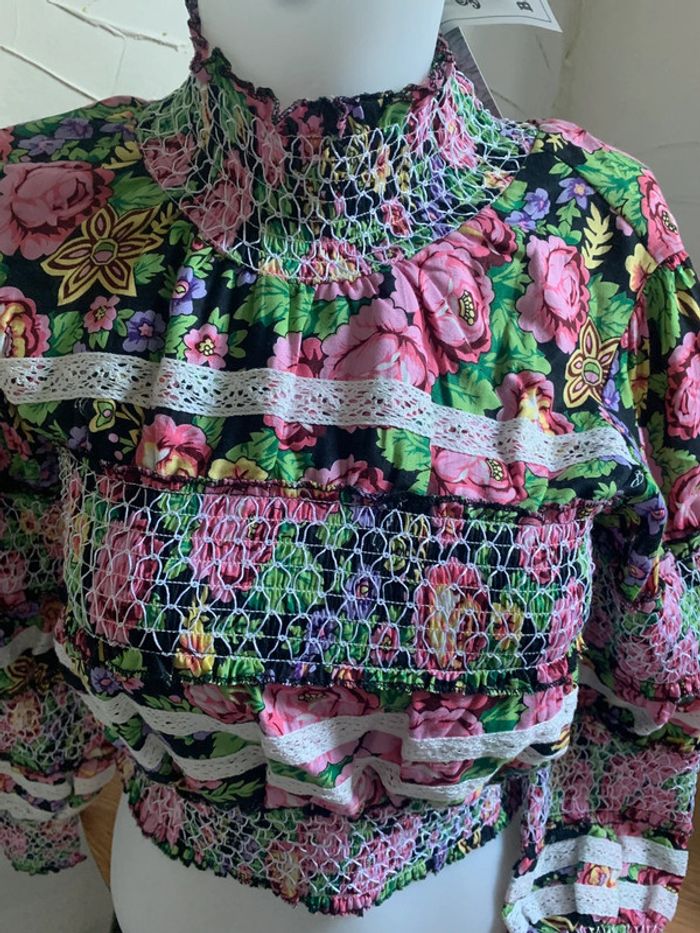 Blouse taille M marque Barok fleurie - photo numéro 2
