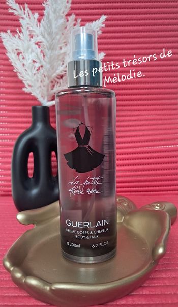 Brume corporelle La petite robe noire Guerlain