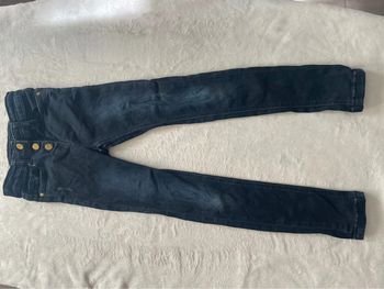 Jeans tape à l’œil 7 ans