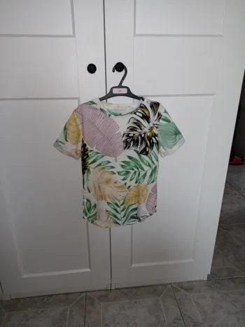 T shirt feuillage