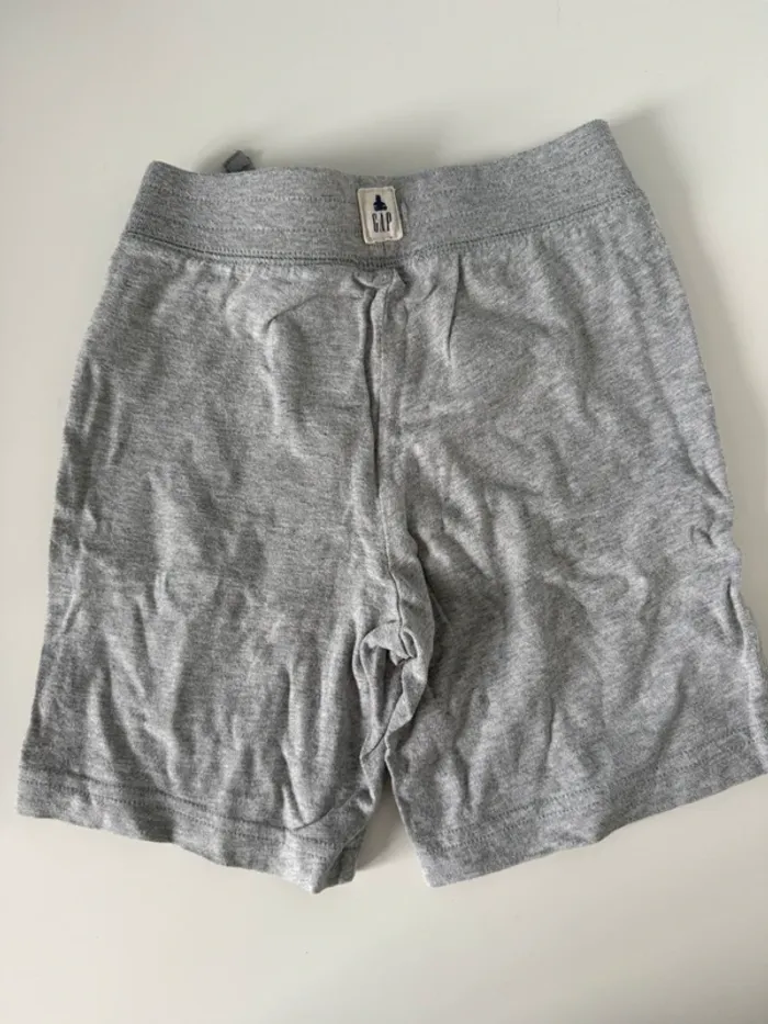 Short gris gap 3 ans - photo numéro 2