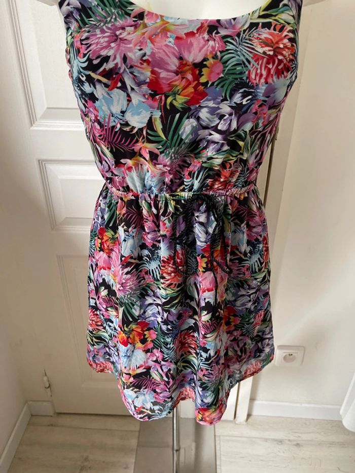 Robe à fleurs - photo numéro 6