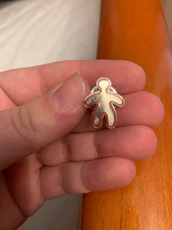 Pin's petit bonhomme