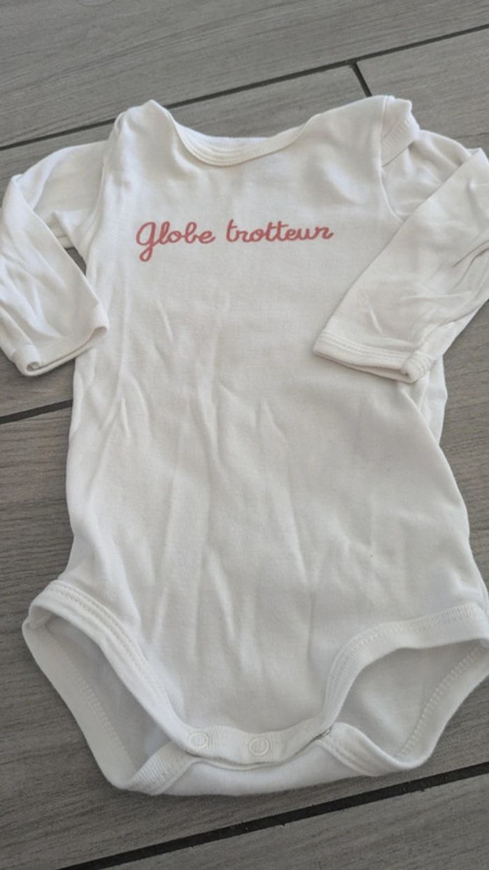 Lot body petit bateau 6 mois - photo numéro 2