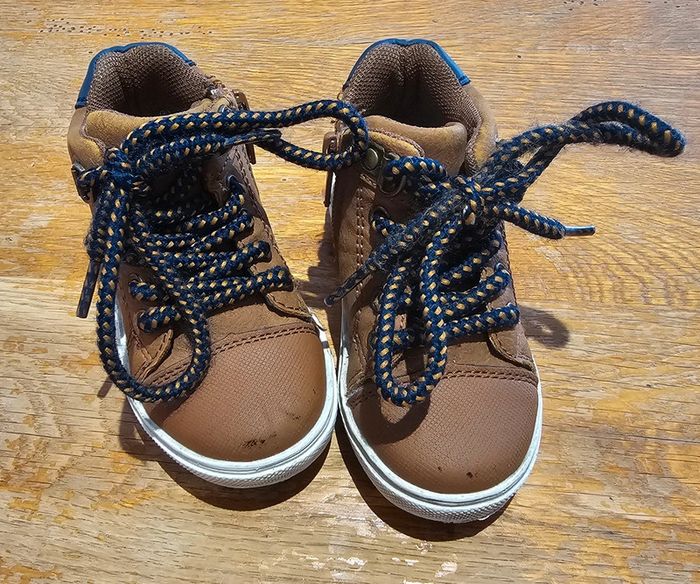 Chaussure montante taille 20 - photo numéro 5