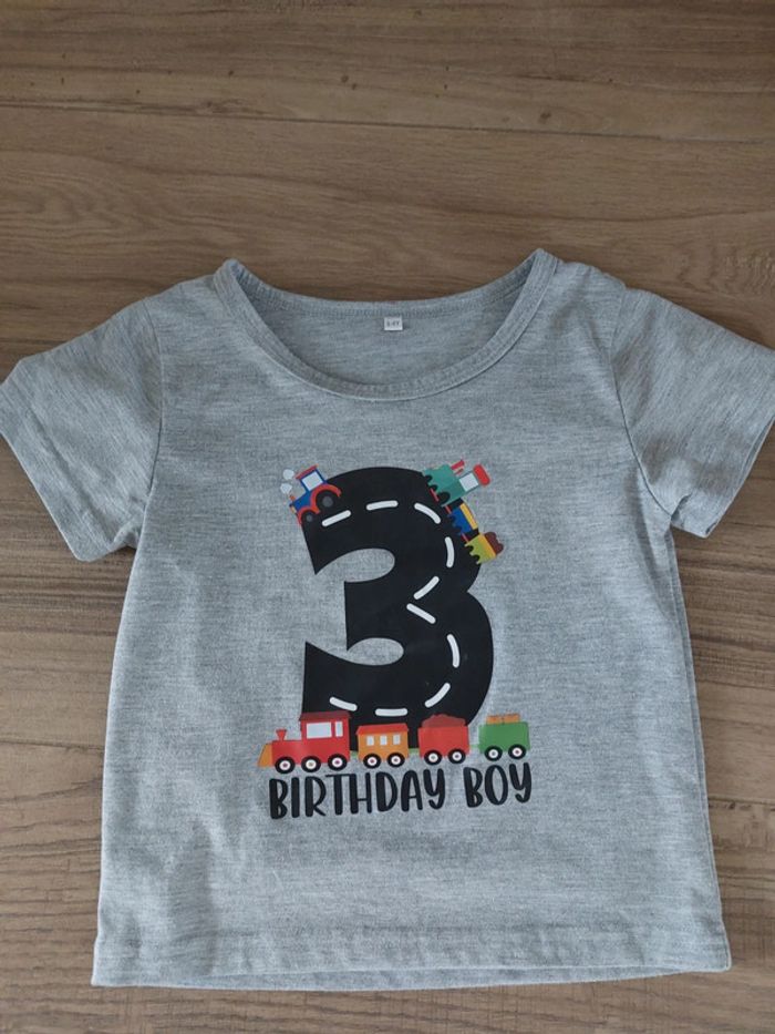 Tee-shirt anniversaire 3 ans garçon taille 3-4 ans