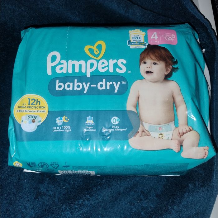 Couche Pampers t 4