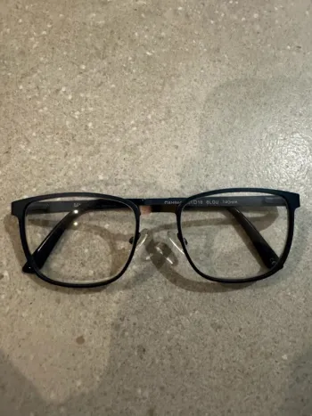 Lunettes de vue Afflelou, modèle Gildas, ref : oah9447