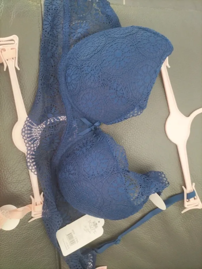 Soutien gorge neuf - photo numéro 2