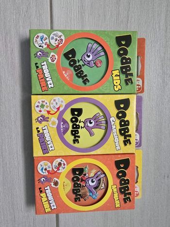 Lot de 3 coffrets Dobble neufs