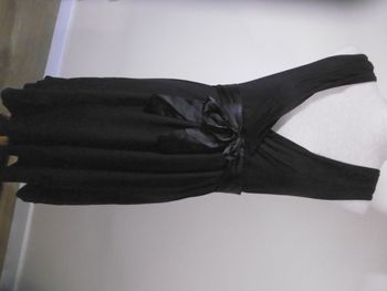 Benetton robe noire chic et simple   T 36