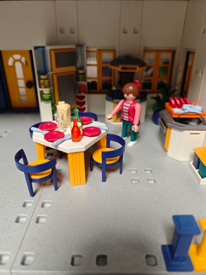 Playmobil 3965 Maison contemporaine avec tous les accessoires - photo numéro 7
