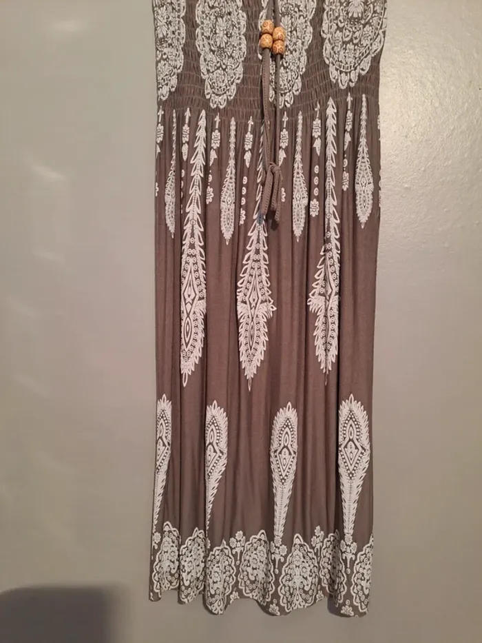 Robe bustier marron et blanche à motifs - sans marque - Taille estimée 38 - Très bon état. - photo numéro 4