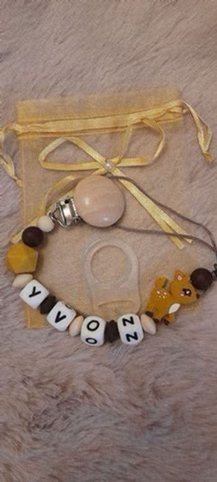 Attache tétine personnalisé avec adaptateur et pochette cadeau - photo numéro 3