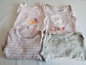 Lot 4 bodies manches longues