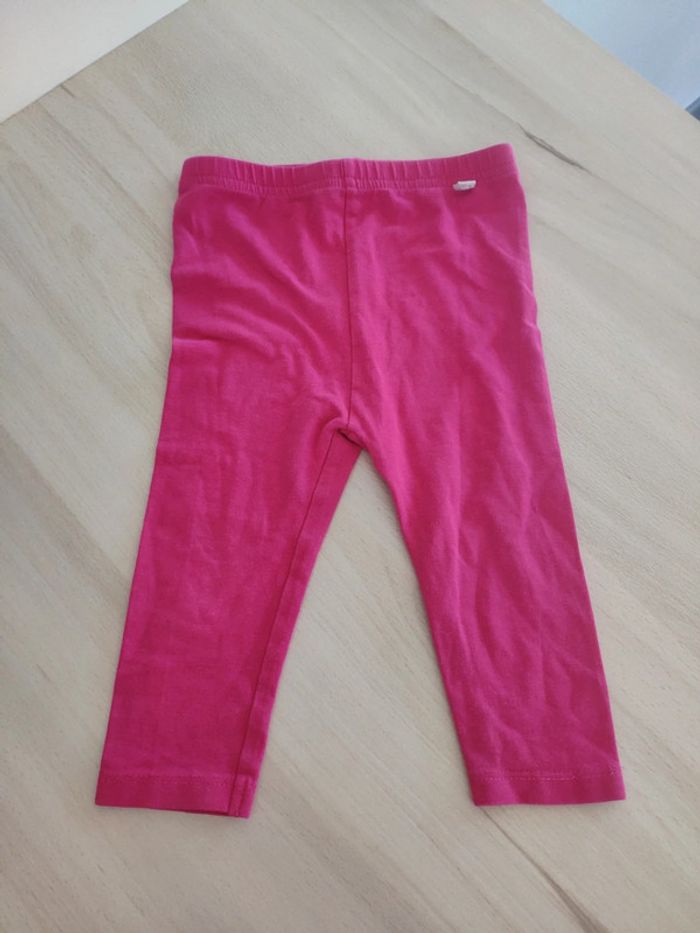 Lot 3 leggings et un gilet 12 mois - photo numéro 2