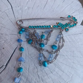 Broche épingle vintage bleue