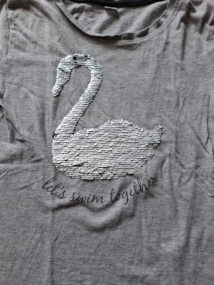 Tee-shirt manches courtes sequins cygne Zeeman 9-10 ans - photo numéro 2