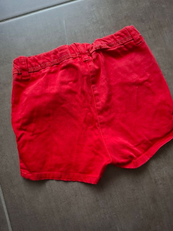 Short rouge - photo numéro 4