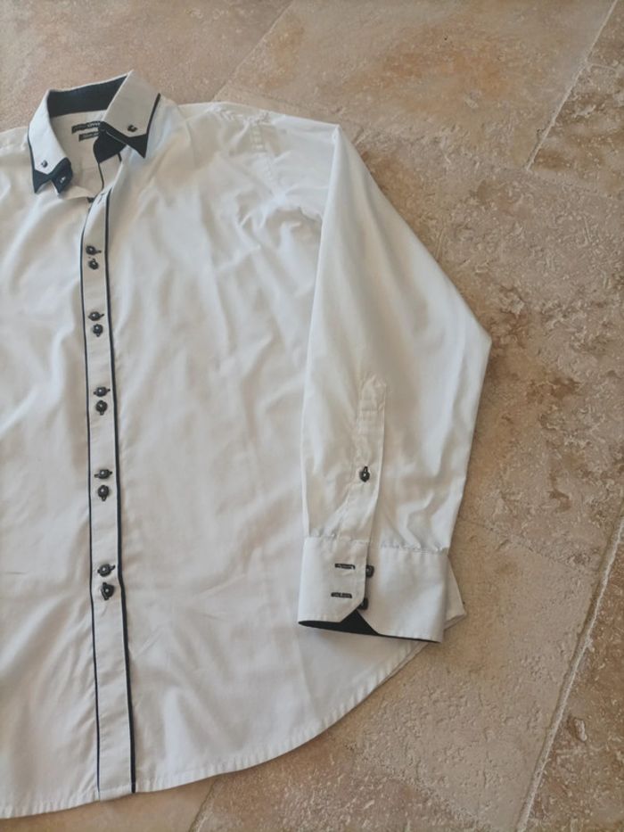 Chemise blanche - photo numéro 2